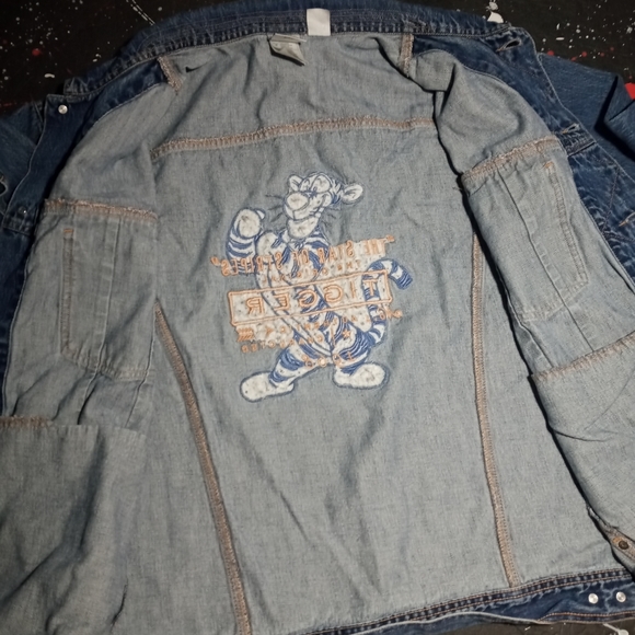 Winnie the Pooh vintage 90s Tigger embroidered Disney button-up denim jacket - Picture 5 of 10